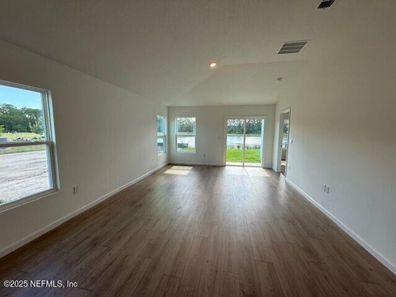 Spacious, unfurnished interior of a new home in Grand Reserve, Bunnell (Image 29).