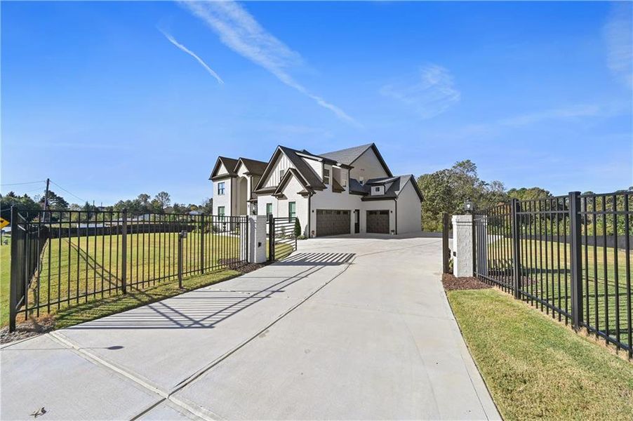 Community amenities in , Buford (Image 44).