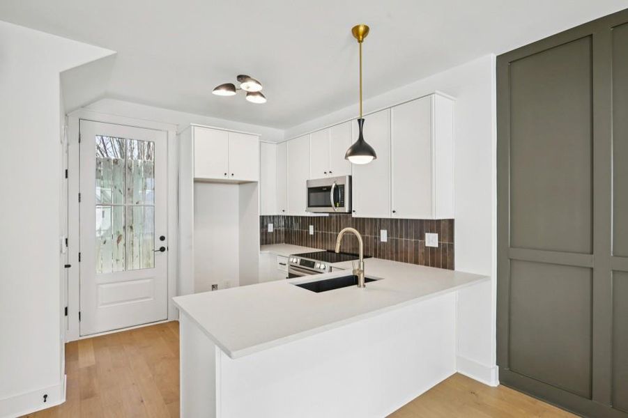Furnished interior view inside a new home in , Atlanta (Image 10).
