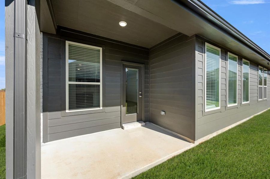 6937 Freight Train- Back-3 6937 Freight Train- Back-3