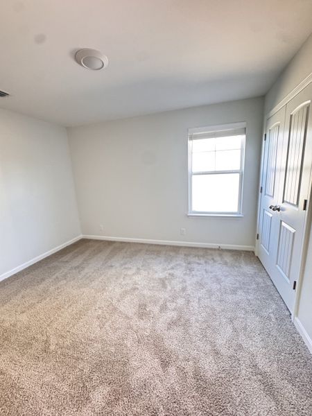 Spacious, unfurnished interior of a new home in Salem Landing, Rockvale (Image 11).