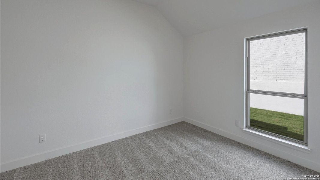 Spacious, unfurnished interior of a new home in Esperanza 50', Boerne (Image 21).