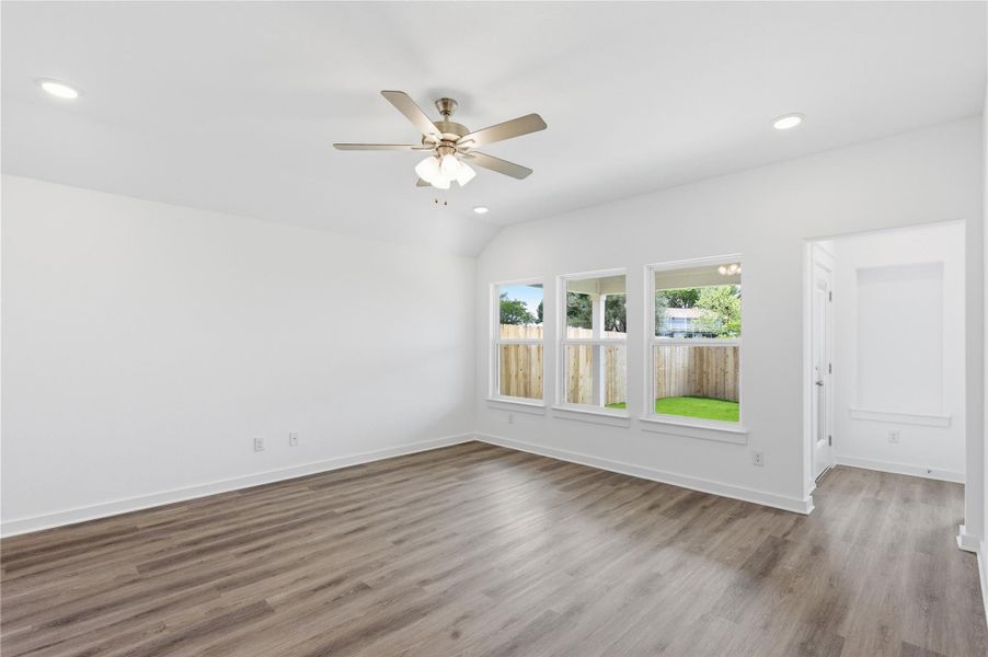Spacious, unfurnished interior of a new home in Calumet, Jarrell (Image 22).