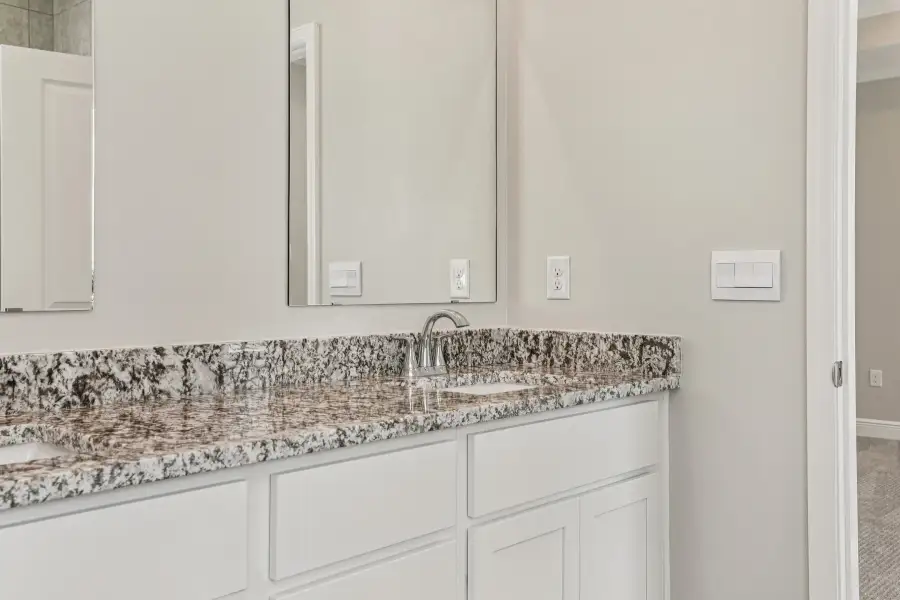 Representative interior finishes for a home built from the Harmony by Maronda Homes in Malabar Springs, Palm Bay (Image 21).