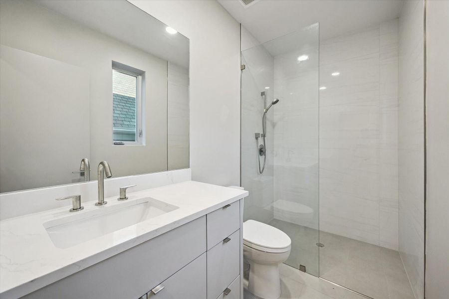 Furnished interior view inside a new home in , Houston (Image 7).