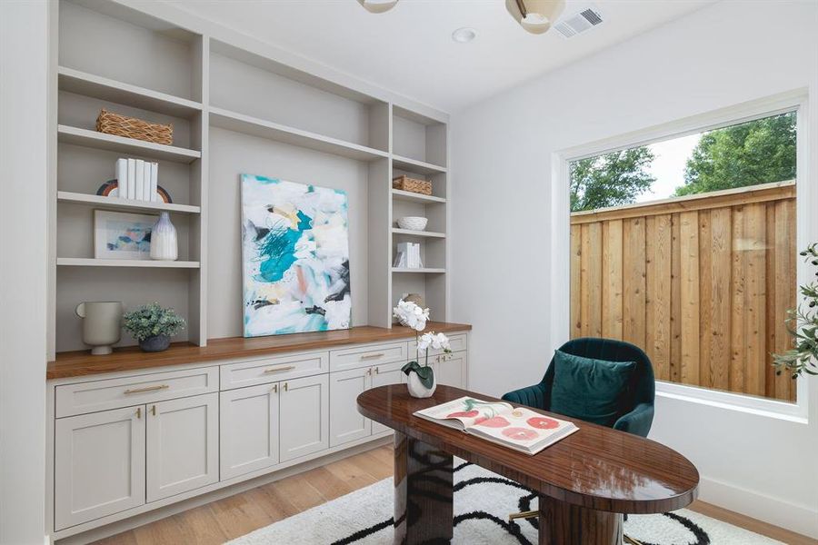 Furnished interior view inside a new home in , Dallas (Image 17).
