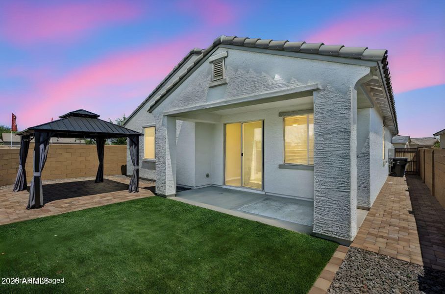 27-web-or-mls-25572-north-142nd-ln