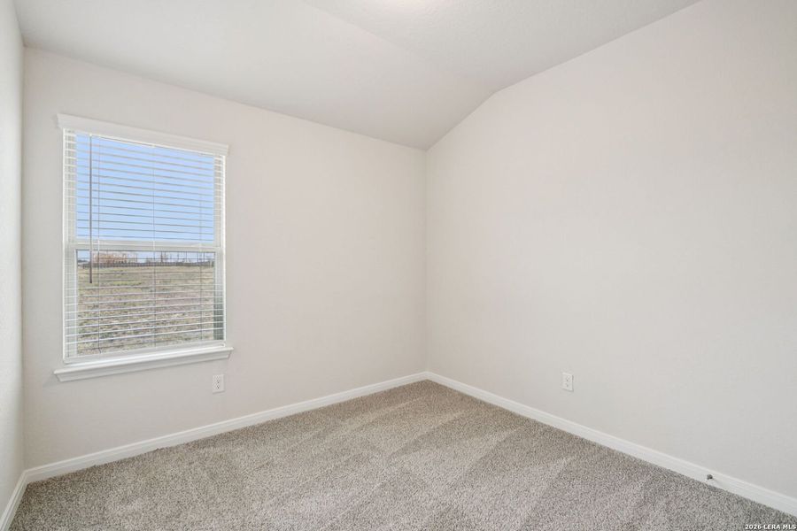 Spacious, unfurnished interior of a new home in Catalina, Converse (Image 31).