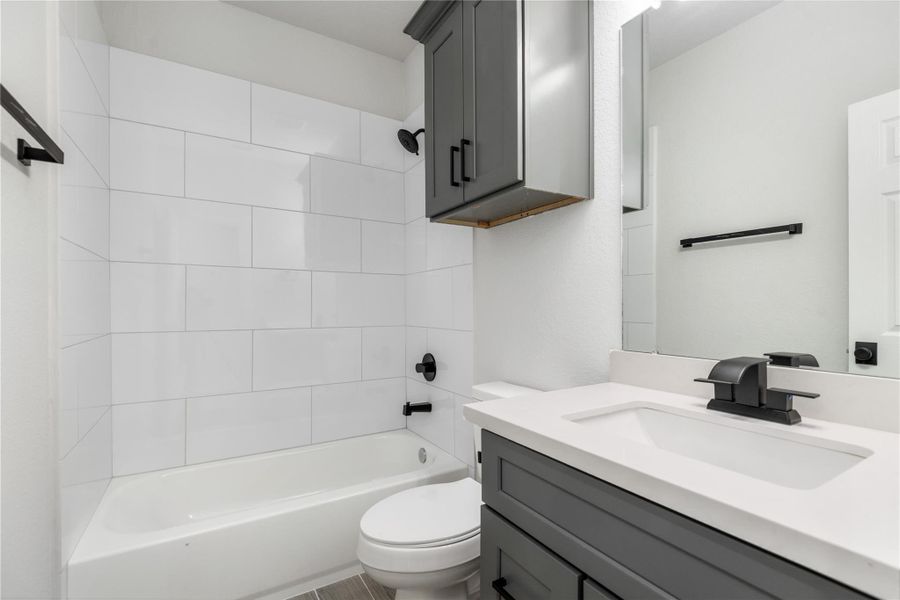 Furnished interior view inside a new home in , Houston (Image 31).