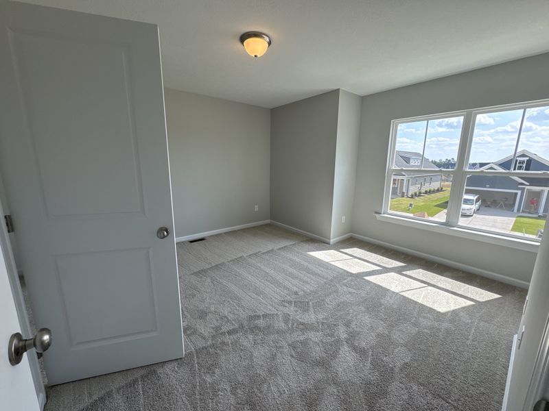 Spacious, unfurnished interior of a new home in Windsor, North Augusta (Image 25).