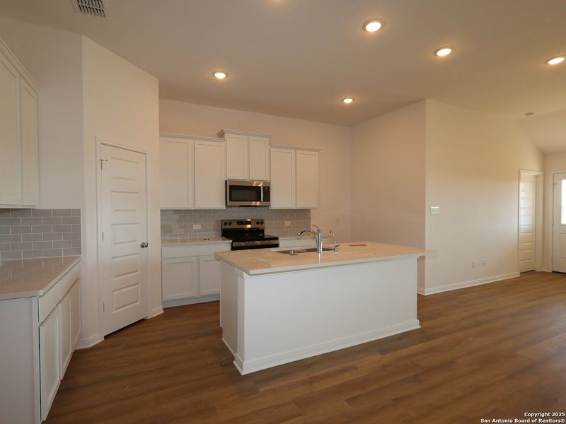 Furnished interior view inside a new home in Paloma Park, Converse (Image 12). Furnished interior view inside a new home in Paloma Park, Converse (Image 12).