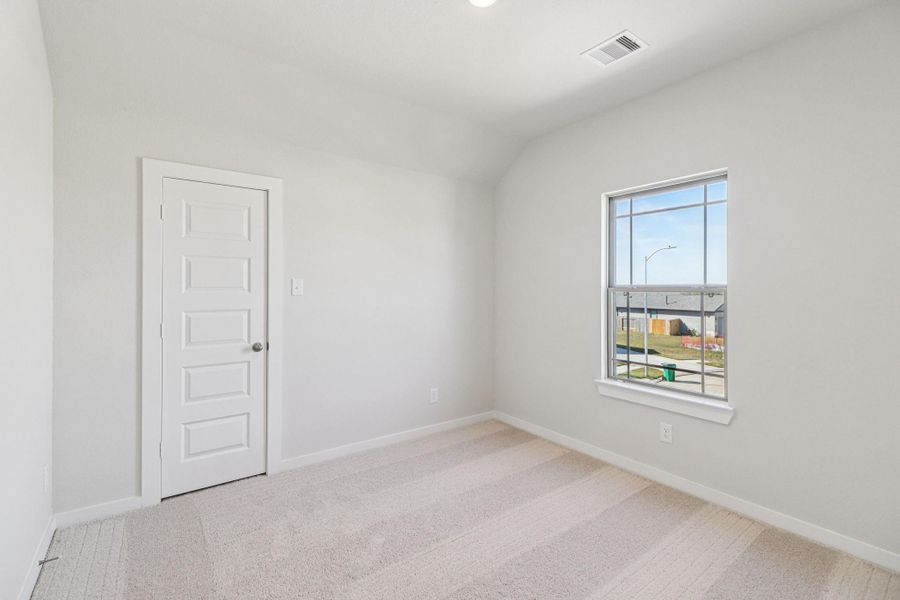 Spacious, unfurnished interior of a new home in Bluestem, Brookshire (Image 25).