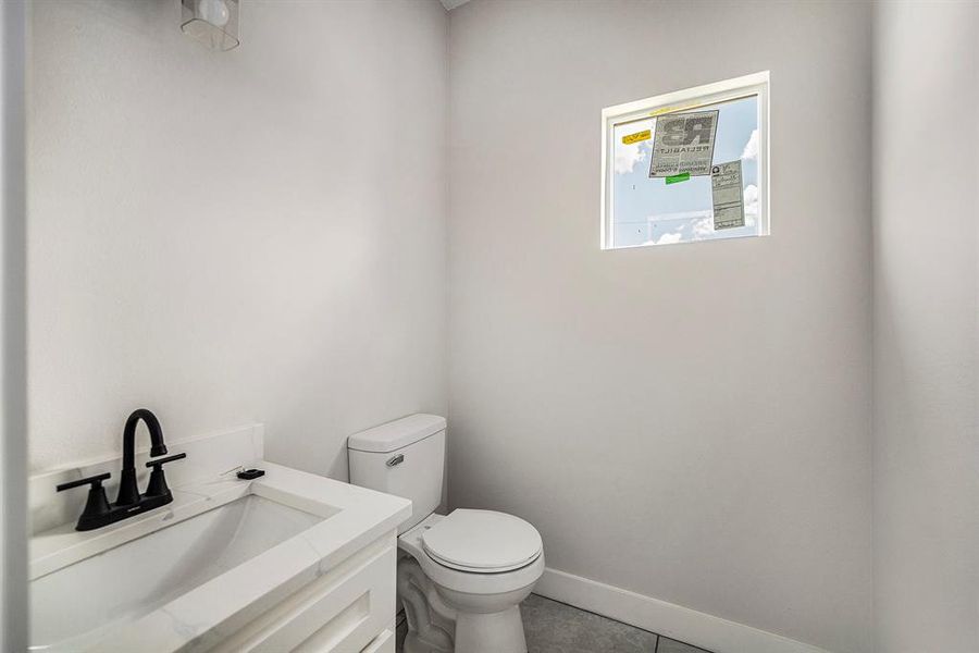 Furnished interior view inside a new home in , Fort Worth (Image 7).