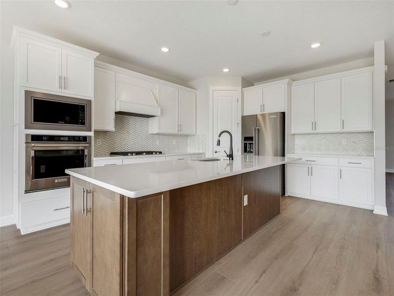 Furnished interior view inside a new home in Willow Ridge, Montverde (Image 17).