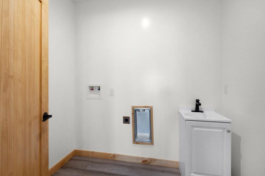 Spacious, unfurnished interior of a new home in , Mineral Bluff (Image 68). Spacious, unfurnished interior of a new home in , Mineral Bluff (Image 68).