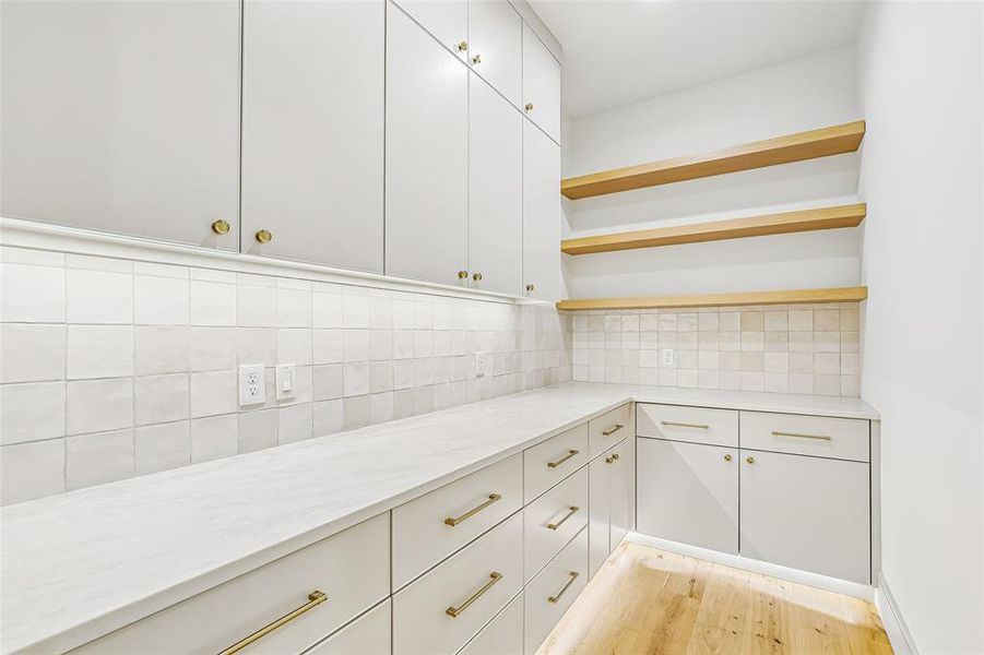 Butler's pantry