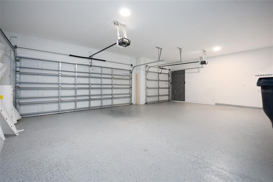 Spacious, unfurnished interior of a new home in , Palmetto (Image 45).