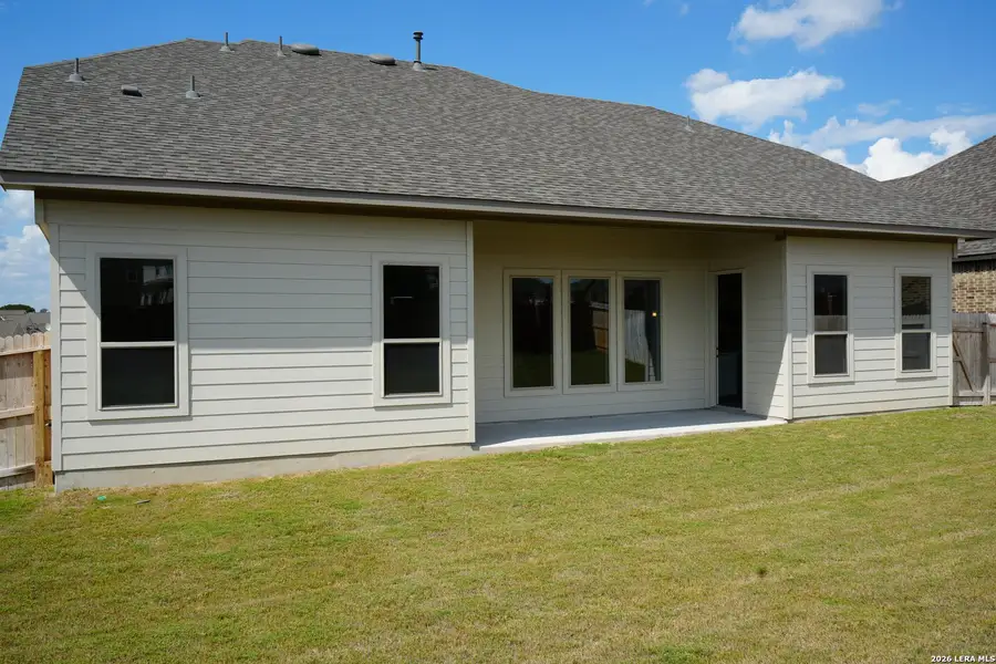 Exterior details and patio area of a home in Buffalo Crossing, Cibolo (Image 3).