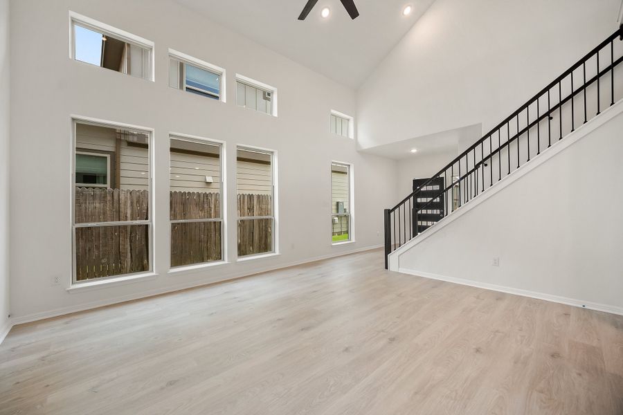 Spacious, unfurnished interior of a new home in The Hills of Bear Creek, Manchaca (Image 7).