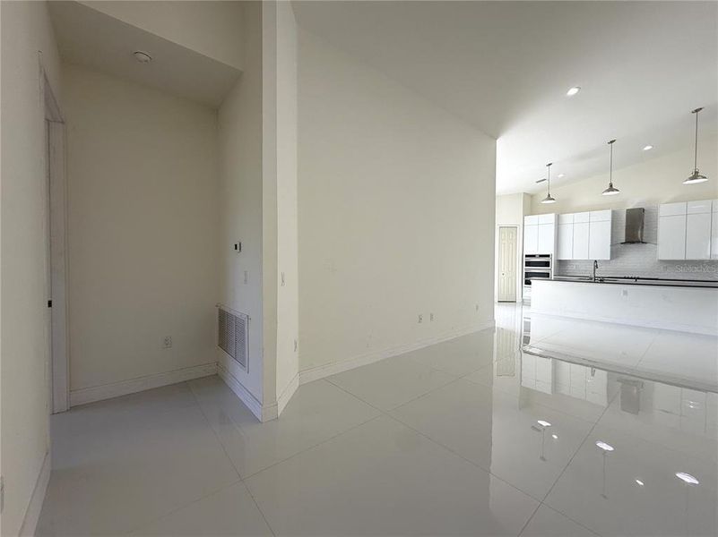 Spacious, unfurnished interior of a new home in , Port Charlotte (Image 39). Spacious, unfurnished interior of a new home in , Port Charlotte (Image 39).