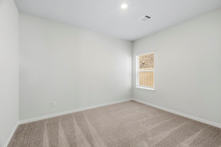 Spacious, unfurnished interior of a new home in Sunterra Lakes, Brookshire (Image 13). Spacious, unfurnished interior of a new home in Sunterra Lakes, Brookshire (Image 13).