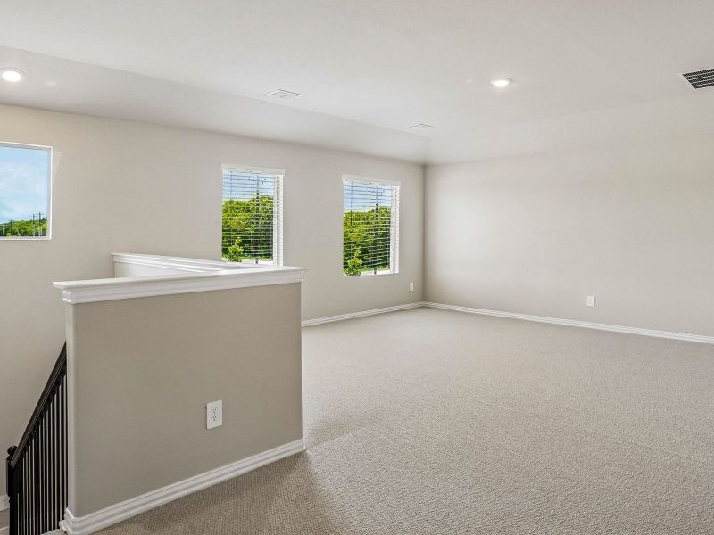 Spacious, unfurnished interior of a new home in Eastridge - Signature Series, Princeton (Image 14).