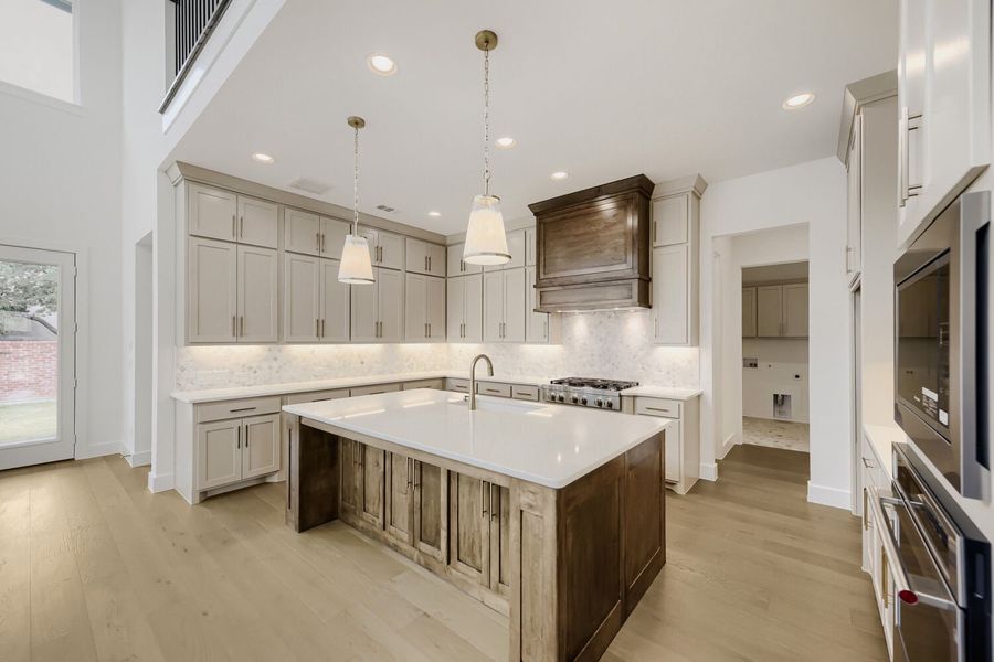 841 Bella Casa - Kitchen