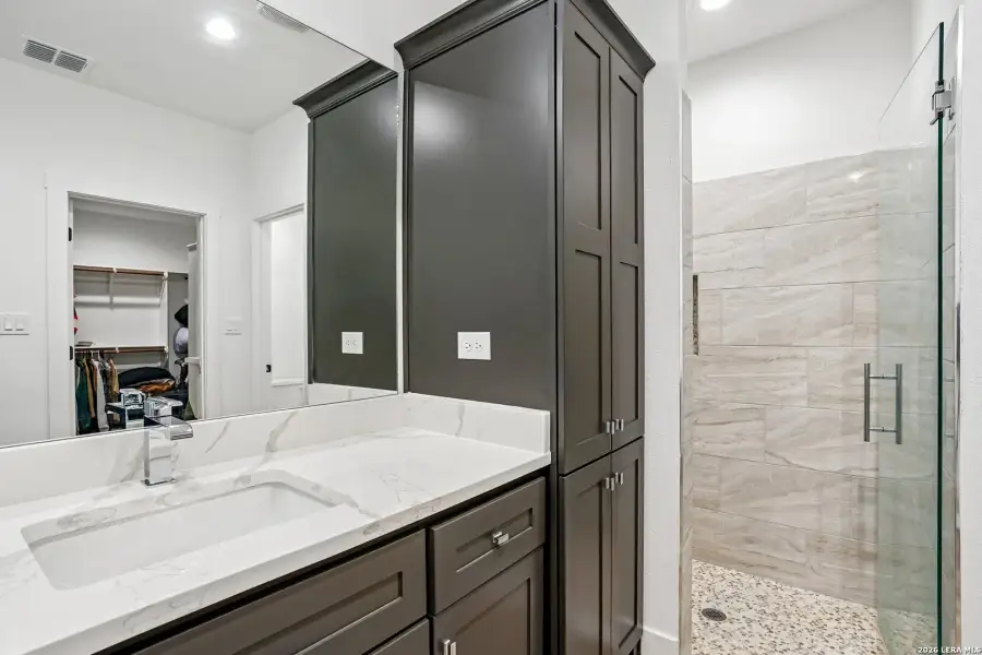 Furnished interior view inside a new home in , Canyon Lake (Image 19).
