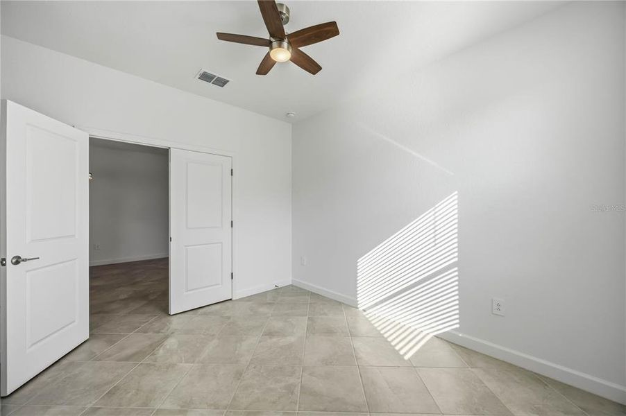 Spacious, unfurnished interior of a new home in , Englewood (Image 32).