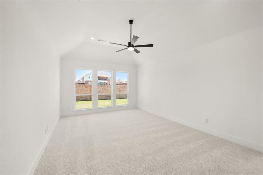 Spacious, unfurnished interior of a new home in Shady Valley Estates, Midlothian (Image 19).