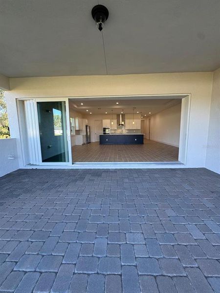 Exterior details and patio area of a home in Ridgehaven, Ormond Beach (Image 18).