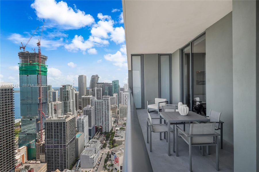 Condo located in Miami, FL showcasing its design and architecture (Image 2). Condo located in Miami, FL showcasing its design and architecture (Image 2).