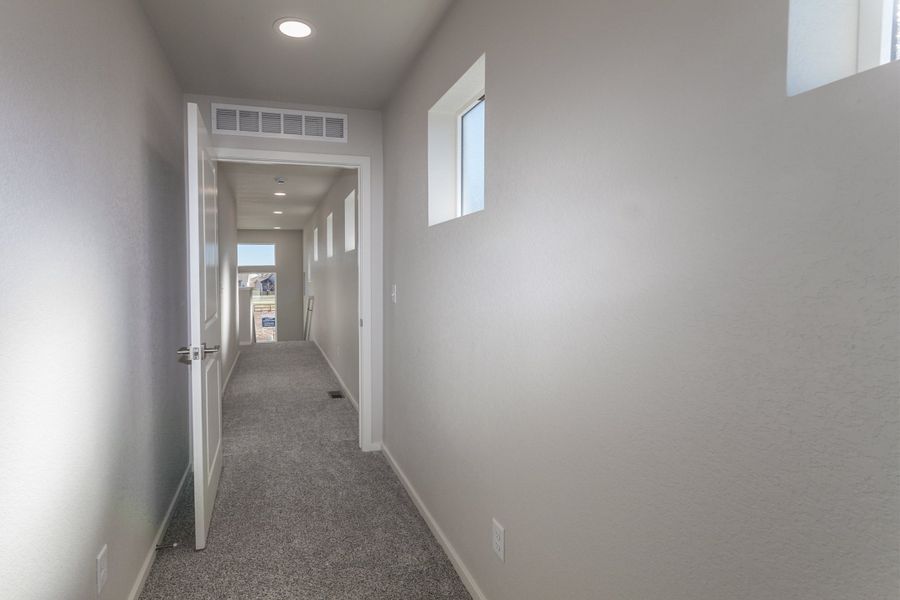 Spacious, unfurnished interior of a new home in Trailside, Timnath (Image 20).