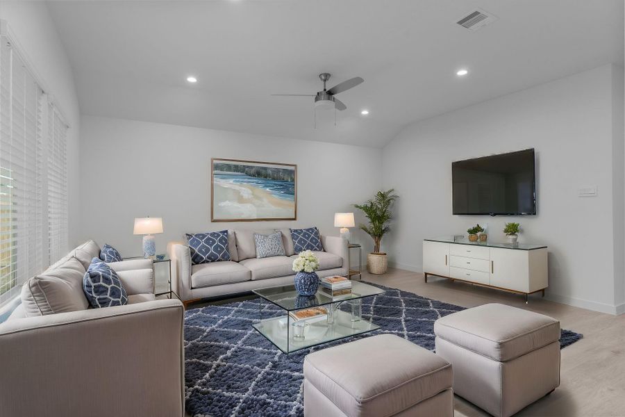 Furnished interior view inside a new home in Tamarron, Fulshear (Image 10). Furnished interior view inside a new home in Tamarron, Fulshear (Image 10).