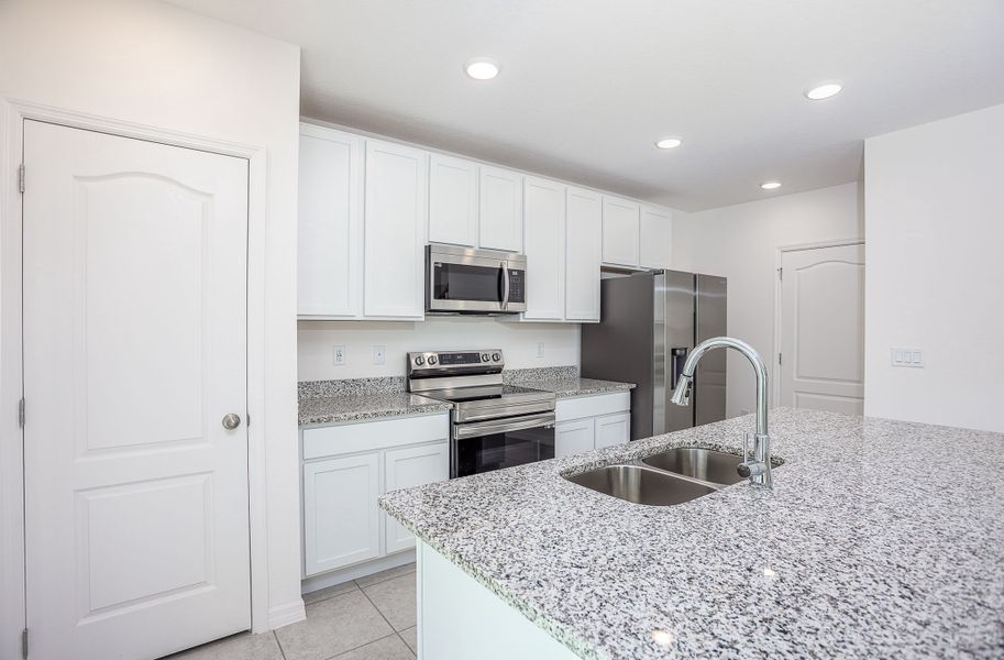 Representative furnished interior of a home built from the Melbourne by Maronda Homes in Oakhaven Walk, Gainesville (Image 3).