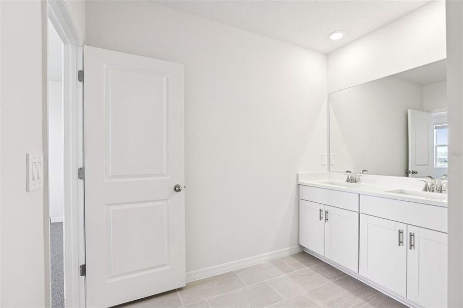 Furnished interior view inside a new home in Benton Hills - Classic Series, Brooksville (Image 11). Furnished interior view inside a new home in Benton Hills - Classic Series, Brooksville (Image 11).