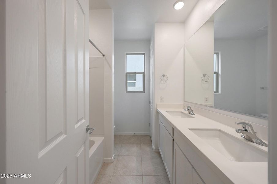 PHX_Landmarke_Lot 1067_Aqua_793_Bath2 PHX_Landmarke_Lot 1067_Aqua_793_Bath2