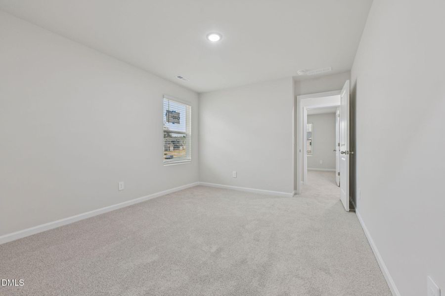 35-web-or-mls-Raleigh - Oak Manor - 500