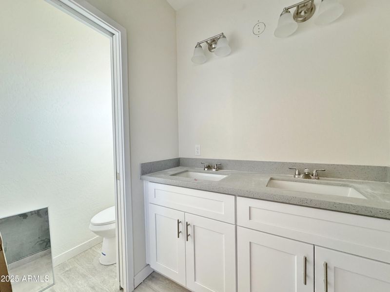 DBL Vanity Master Bath