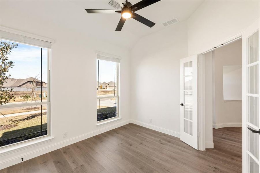 Spacious, unfurnished interior of a new home in Union Park Classic 55, Little Elm (Image 19).