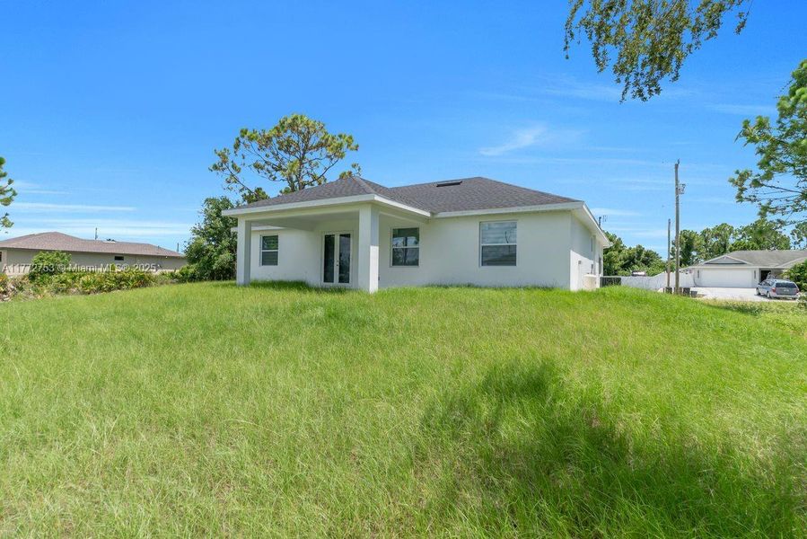 Image 28 of a home in .