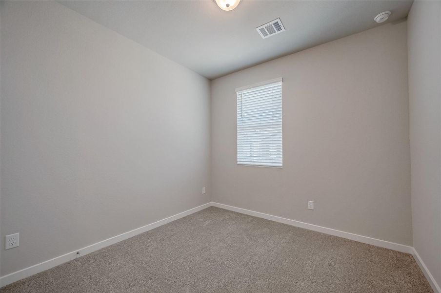 Spacious, unfurnished interior of a new home in McClendon Park Village, Houston (Image 42). Spacious, unfurnished interior of a new home in McClendon Park Village, Houston (Image 42).