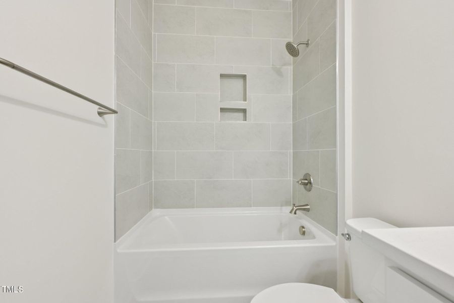 18-web-or-mls-Alden Wy-S3107-018