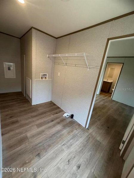 Spacious, unfurnished interior of a new home in , Interlachen (Image 14).