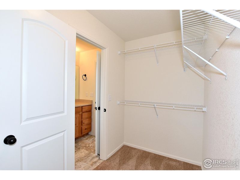 Spacious, unfurnished interior of a new home in , Johnstown (Image 18).