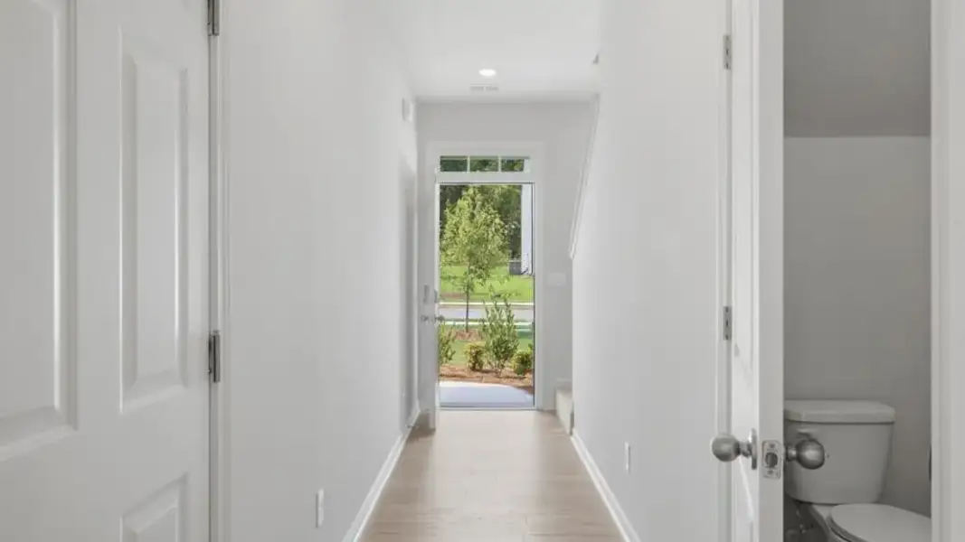 Spacious, unfurnished interior of a new home in Oaks at Cedar Grove, Fairburn (Image 15). Spacious, unfurnished interior of a new home in Oaks at Cedar Grove, Fairburn (Image 15).