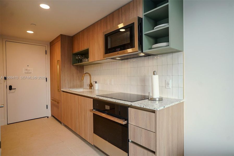 Furnished interior view inside a new home in Gale Hotel & Residences Miami (former Natiivo), Miami (Image 5). Furnished interior view inside a new home in Gale Hotel & Residences Miami (former Natiivo), Miami (Image 5).