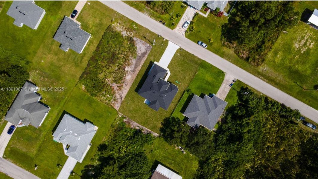 Image 39 of a home in . Image 39 of a home in .