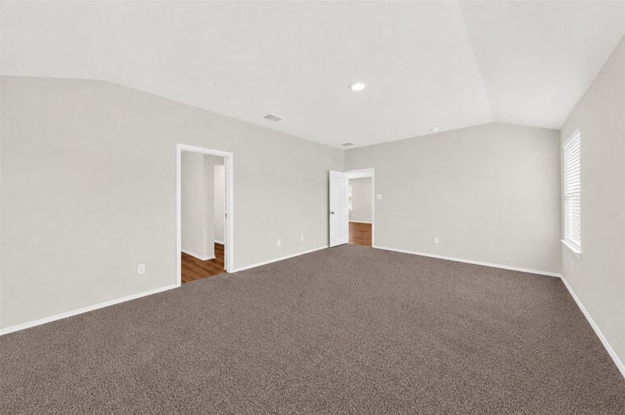 Spacious, unfurnished interior of a new home in Rockbridge, Huntsville (Image 16). Spacious, unfurnished interior of a new home in Rockbridge, Huntsville (Image 16).