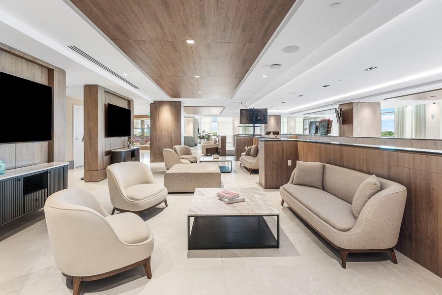 039-220LakeShoreDrive-1613-LakePark-FL-3